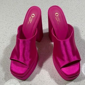 Forever 21  open-toed Platforms - in color Fuchsia.